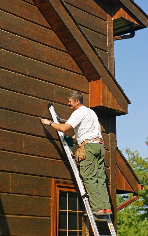 Siding Staining Service
